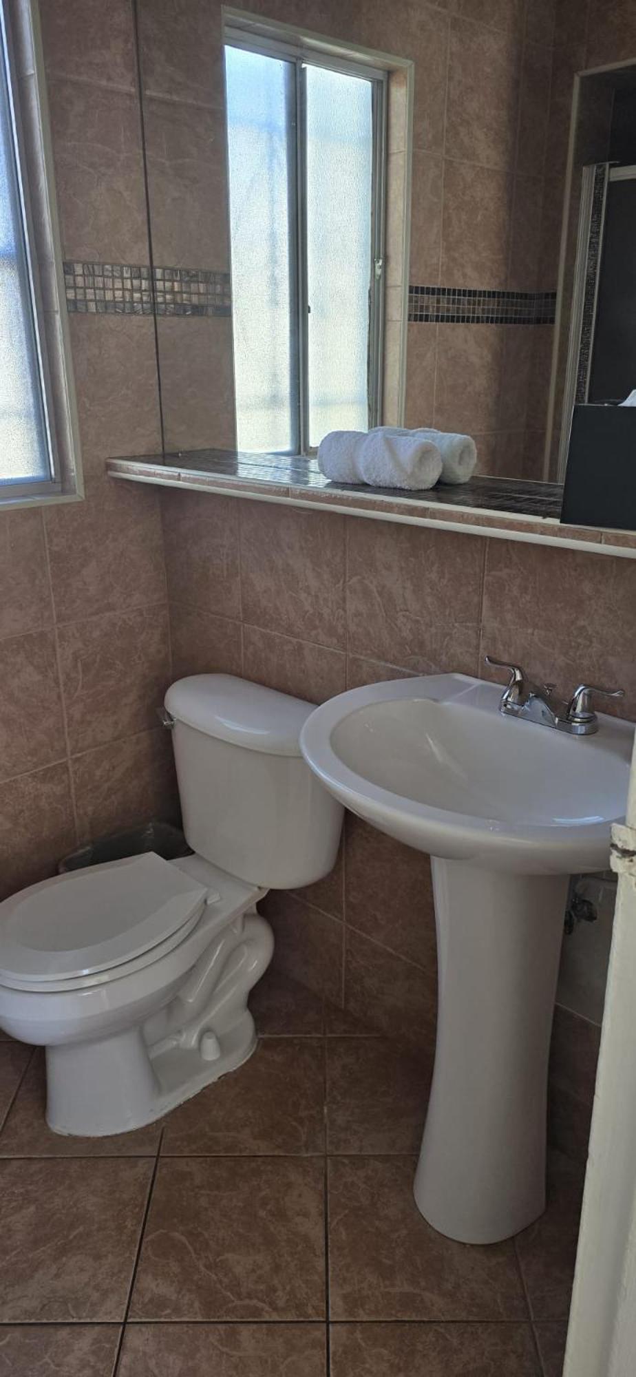 Travelsuites Hotel *